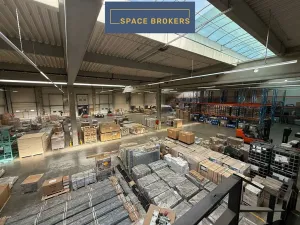 Pronájem skladu, Brno, 1350 m2