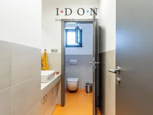 Pronájem kanceláře, Frýdek-Místek, Riegrova, 212 m2