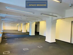 Pronájem kanceláře, Praha - Holešovice, Jankovcova, 1094 m2