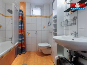 Prodej bytu 3+1, Karlovy Vary, Bulharská, 102 m2