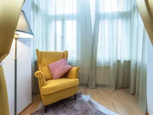 Pronájem bytu 2+kk, Praha, Tyršova, 56 m2