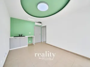 Pronájem kanceláře, Znojmo, Jarošova, 13 m2