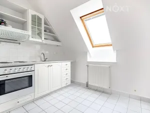 Prodej bytu 1+kk, Brno, Högrova, 37 m2