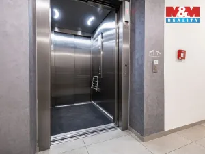 Prodej bytu 3+kk, Praha - Hrdlořezy, Mezilehlá, 70 m2