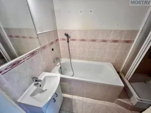 Prodej bytu 3+1, Mladé gardy 2790/11, 43401 Most, 60 m2