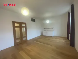 Pronájem bytu 1+kk, Plzeň, Jablonského, 35 m2
