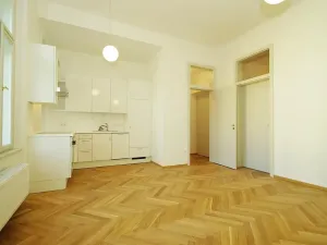 Pronájem bytu 2+kk, Praha - Vinohrady, Balbínova, 45 m2
