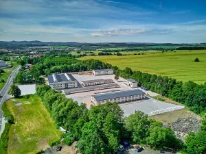 Pronájem skladu, Ostrov, 330 m2