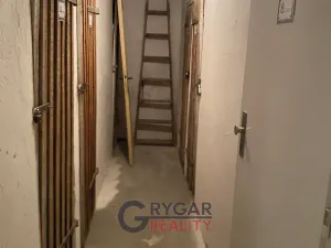 Pronájem bytu 1+kk, Praha - Braník, Jeremenkova, 31 m2