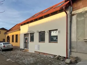 Pronájem kanceláře, Trhové Sviny, Nové město, 32 m2
