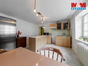 Prodej rodinného domu, Cheb, Kostelní náměstí, 148 m2