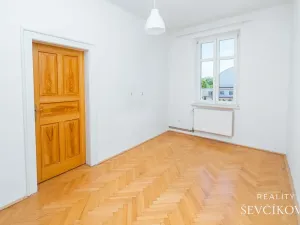 Prodej bytu 2+1, Hradec Králové, Pospíšilova, 69 m2