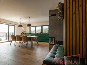 Prodej chalupy, Staré Město, 300 m2