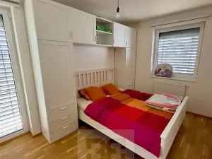 Pronájem rodinného domu, Zlonín, Borová, 198 m2