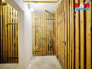 Prodej bytu 2+1, Karlovy Vary - Drahovice, Anglická, 55 m2