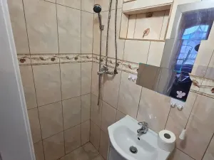 Pronájem bytu 1+kk, Praha - Modřany, Nesvadbova, 19 m2