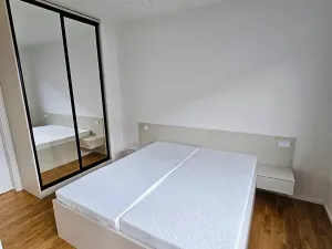 Pronájem bytu 2+kk, Praha - Libeň, Zenklova, 52 m2