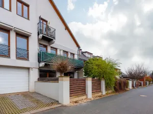 Prodej bytu 2+kk, Veleň - Mírovice, Polní, 49 m2