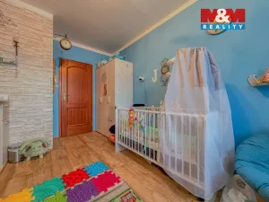 Prodej bytu 4+1, Litoměřice - Pokratice, Ladova, 77 m2