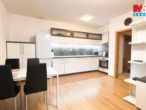 Pronájem bytu 2+kk, Kroměříž, Zborovská, 53 m2