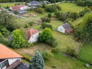 Prodej pozemku pro bydlení, Uhersko, 3765 m2