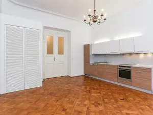 Pronájem kanceláře, Praha - Vinohrady, Anny Letenské, 160 m2