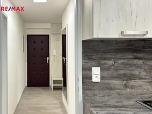 Pronájem bytu 2+1, Pardubice - Zelené Předměstí, Artura Krause, 52 m2