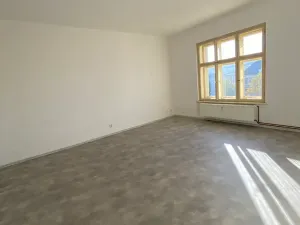 Pronájem bytu 2+kk, Jablonec nad Nisou, 28. října, 53 m2