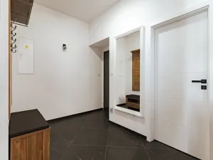 Prodej bytu 2+kk, Horní Planá, Náměstí, 47 m2