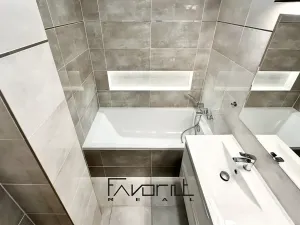 Prodej bytu 2+kk, Ostrava, Liptaňské náměstí, 56 m2