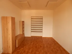 Pronájem bytu 2+kk, Úpice, Regnerova, 47 m2