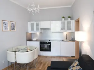 Pronájem bytu 2+kk, Praha - Vinohrady, Varšavská, 35 m2