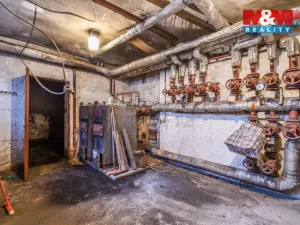 Prodej kanceláře, Bílovec - Lubojaty, 500 m2