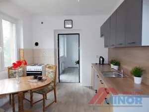 Pronájem bytu 3+1, Zlonice, Pippichova, 75 m2