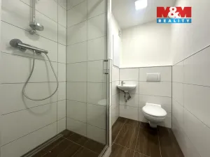 Pronájem bytu 1+1, Kadaň, Obránců míru, 39 m2