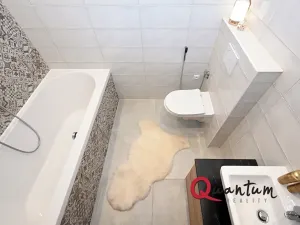 Pronájem bytu 2+kk, Praha - Dejvice, V Šáreckém údolí, 47 m2