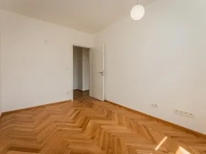Pronájem bytu 2+kk, Praha - Žižkov, Seifertova, 41 m2
