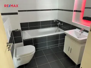 Pronájem bytu 2+kk, Lavičky, 60 m2