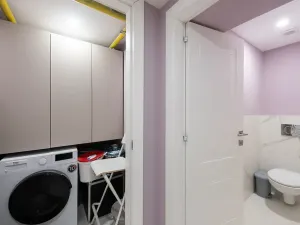 Prodej obchodního prostoru, Praha - Smíchov, Kmochova, 170 m2