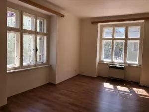 Pronájem bytu 3+kk, Praha - Žižkov, Hájkova, 76 m2