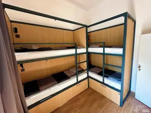 Prodej činžovního domu, Praha - Smíchov, Arbesovo náměstí, 930 m2