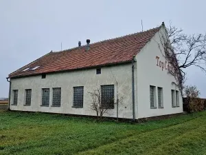 Prodej skladu, Ladná, Masarykova, 286 m2