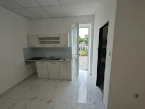Pronájem bytu 1+kk, Teplice, U Červeného kostela, 42 m2