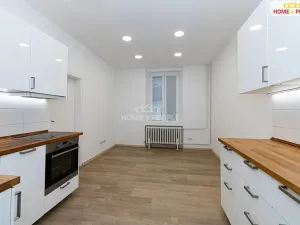 Prodej bytu 2+kk, Praha - Libeň, Novovysočanská, 37 m2