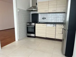 Pronájem bytu 1+1, Praha - Záběhlice, Zvonková, 50 m2