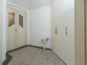 Pronájem kanceláře, Praha - Staré Město, Martinská, 76 m2