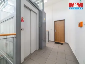 Prodej bytu 4+kk, Králův Dvůr, 89 m2