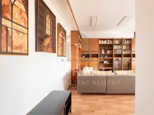 Pronájem bytu 2+kk, Hradec Králové, Veverkova, 53 m2