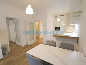 Pronájem bytu 2+kk, Praha - Žižkov, Olšanská, 51 m2