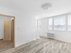 Pronájem bytu 1+kk, Praha - Prosek, Bílinská, 27 m2